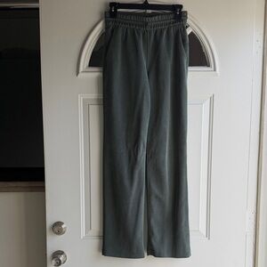 Women’s green softstreme lululemon Pants